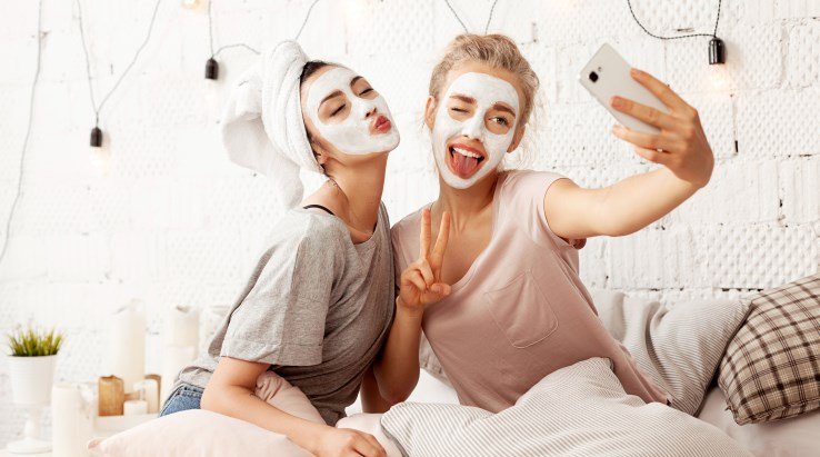 21618---garnier-rewrites---skin-care---why-should-you-be-using-a-face-mask_eng